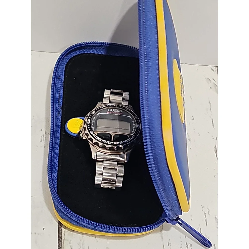 GUESS Waterpro Indiglo 8 Lap Quartz Digital Men's Watch Sz 6 1/2